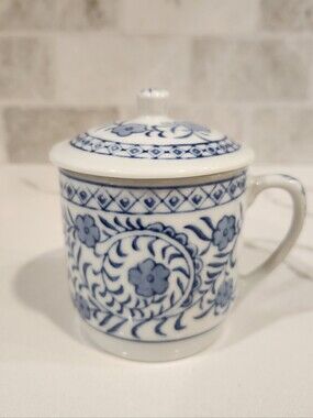 Vintage IDC Blue And White Lidded Covered Mug Teacup Chinoiserie Style